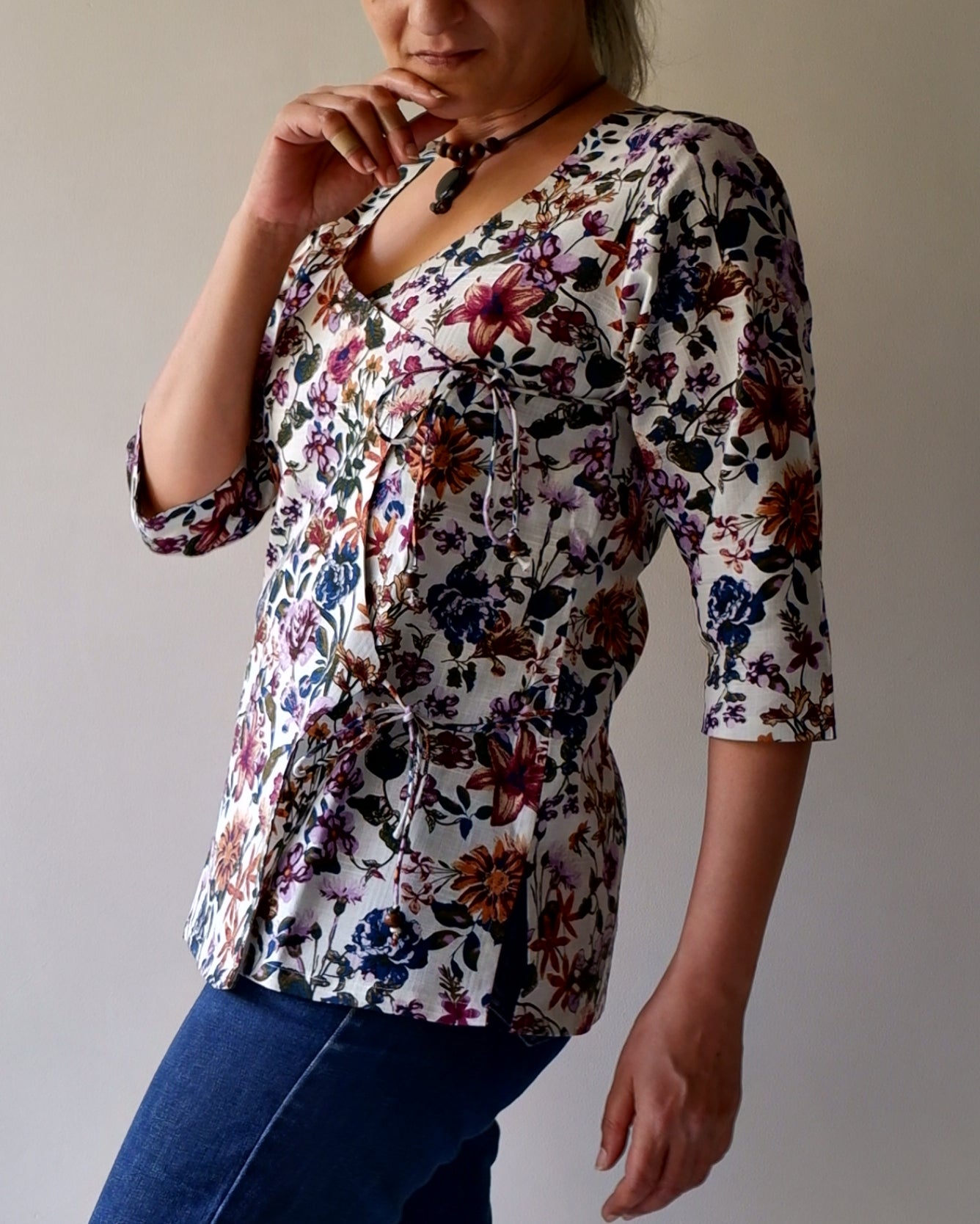 W87-06: Angarkha - Floral print